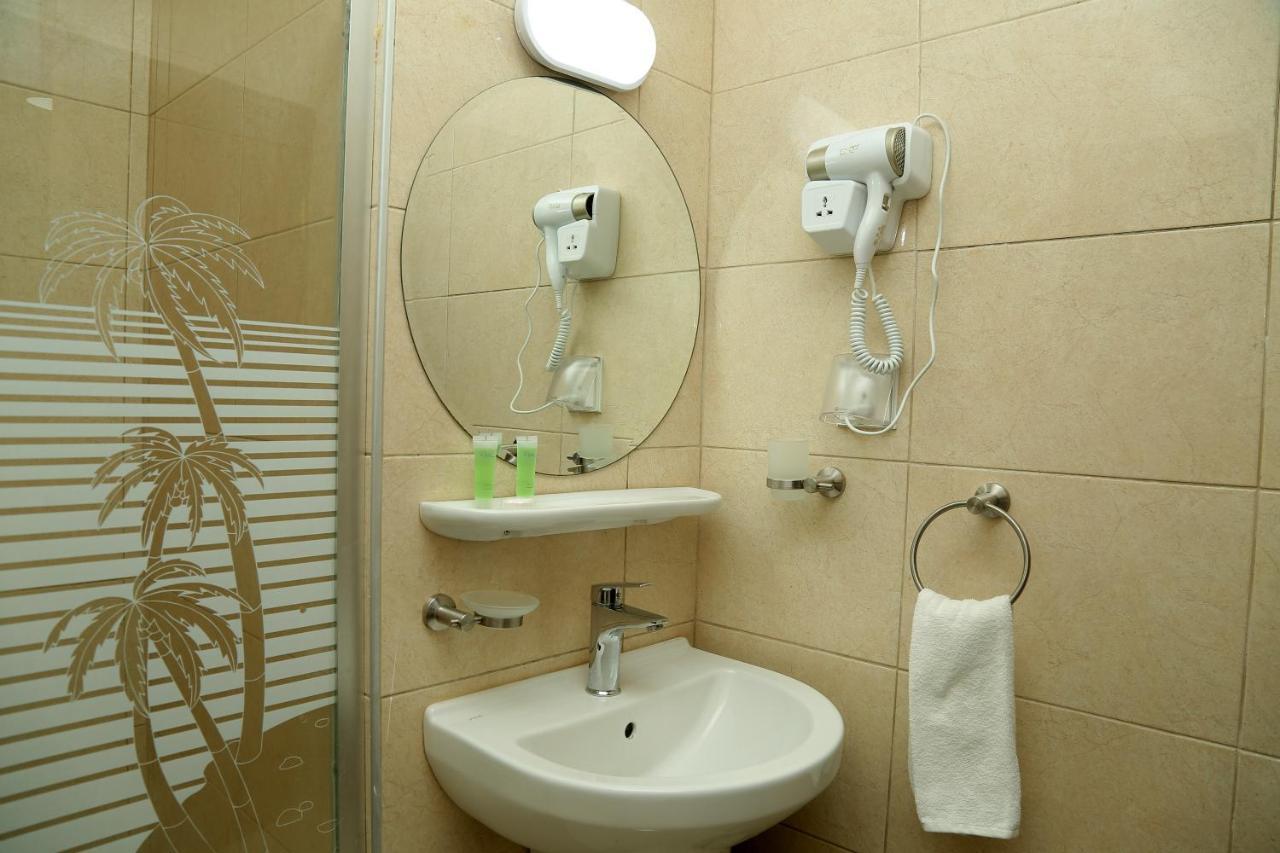 Down Town Hotel 아카바 외부 사진